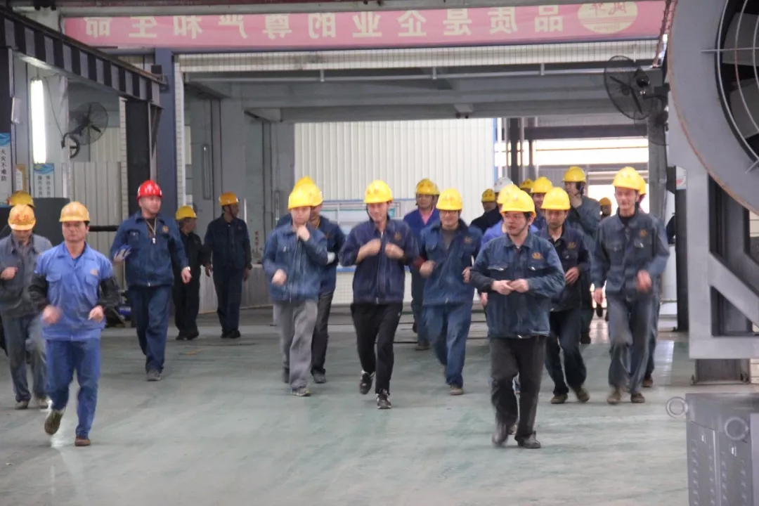 牢記安全生產(chǎn)，公司生產(chǎn)部舉行消防演練！